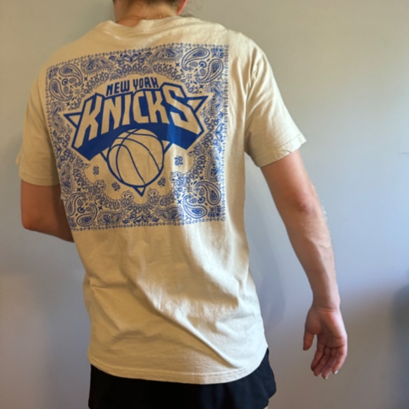 Ultra Game New York Knicks Retro T-Shirt - Picture 1 of 7
